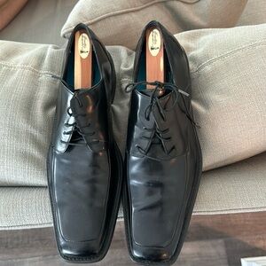 Kenneth Cole New York square toe dress shoes, Size 13M. Very good condition.